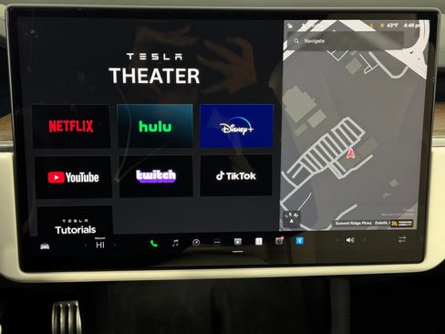 Used 2021 Tesla Model S Plaid image 32