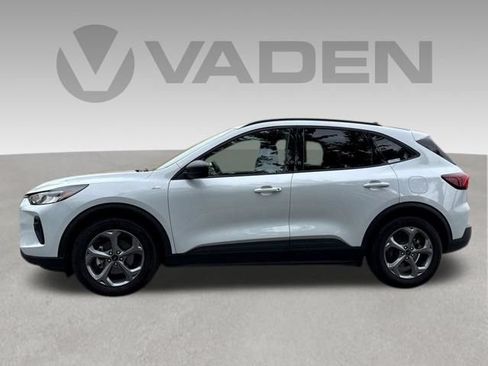 Used 2025 Ford Escape ST-Line FWD image 26