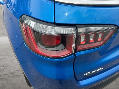 Used 2019 Jeep Compass Latitude w/ Popular Equipment Group AWD/4WD image 21