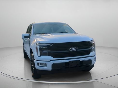 Certified 2025 Ford F150 Platinum AWD/4WD image 5