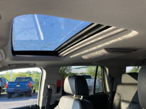 Used 2019 Chevrolet Tahoe Premier AWD/4WD image 11