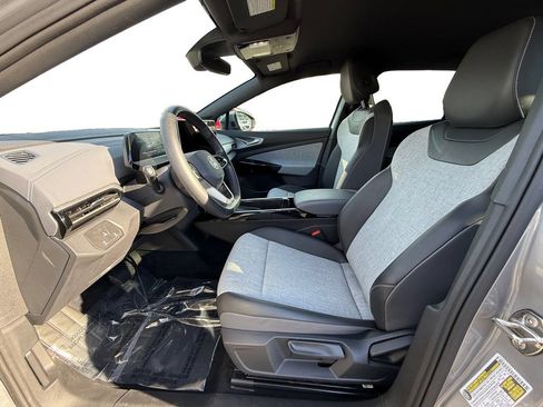Used 2025 Volkswagen ID.4 Pro RWD image 9
