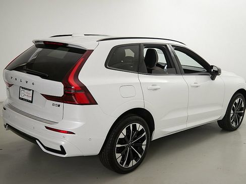 Certified 2026 Volvo XC60 B5 Plus AWD/4WD image 9