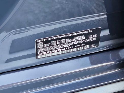 Used 2025 BMW X7 xDrive40i w/ Executive Package image 26