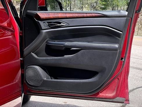 Used 2015 Cadillac SRX Luxury w/ Driver Awareness Package AWD/4WD image 28