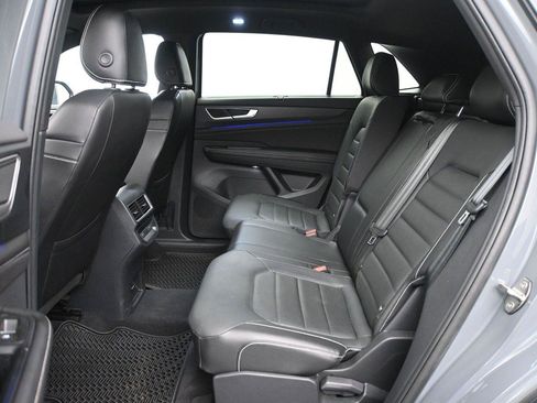 Certified 2024 Volkswagen Atlas Cross Sport SEL R-Line AWD/4WD image 11