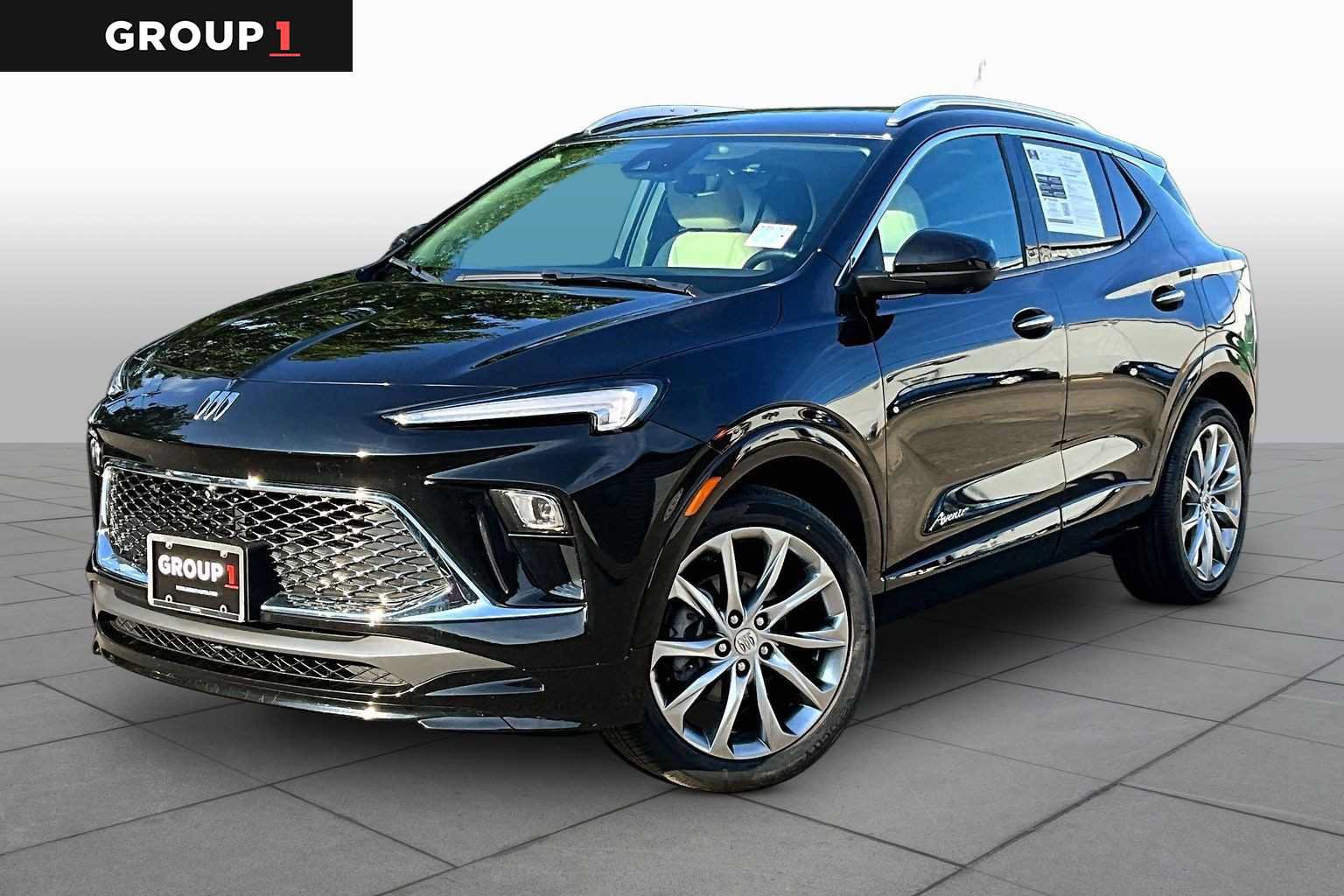 Used 2024 Buick Encore GX Avenir w/ Avenir Technology Package FWD image 1