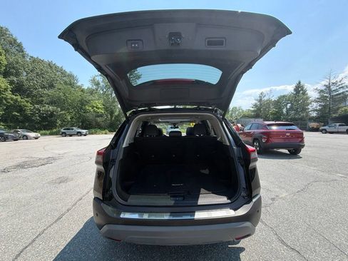 Used 2021 Nissan Rogue SV w/ Premium Package AWD/4WD image 28