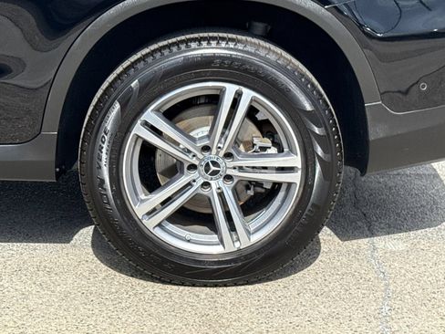 Used 2022 Mercedes-Benz GLC 300 w/ Multimedia Package Lite image 19