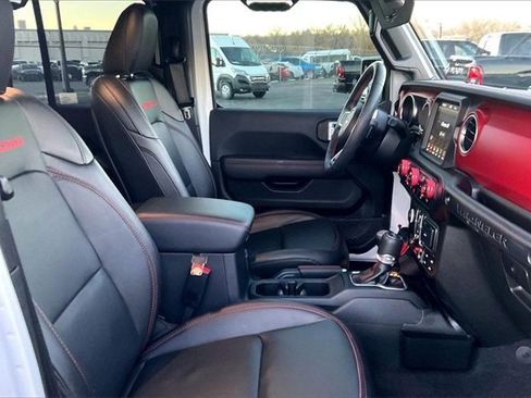 Certified 2023 Jeep Wrangler Unlimited Rubicon w/ Cold Weather Group image 7