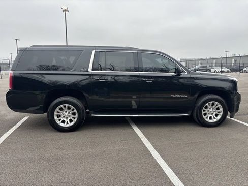 Used 2019 GMC Yukon XL SLT image 5