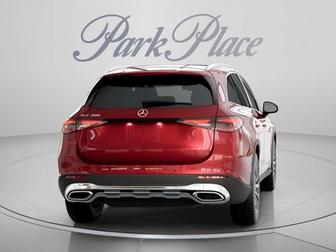 Certified 2026 Mercedes-Benz GLC 300 image 18