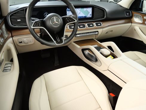 Certified 2026 Mercedes-Benz GLE 350 4MATIC image 2