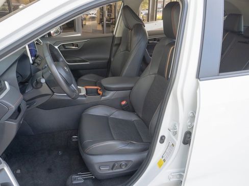 Used 2024 Toyota RAV4 Adventure image 8