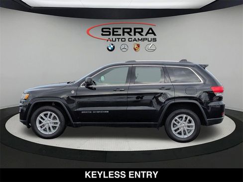 Used 2017 Jeep Grand Cherokee Laredo w/ Quick Order Package 23E image 16