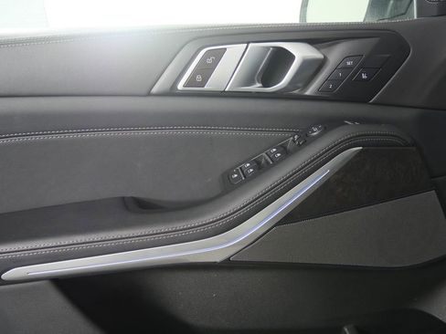 Used 2024 BMW X5 xDrive40i image 8