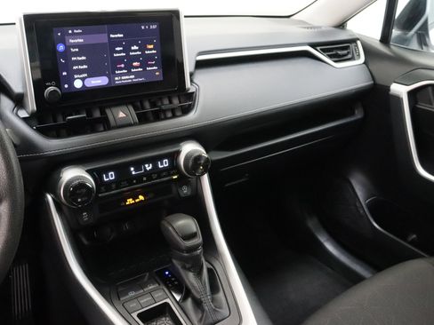 Certified 2025 Toyota RAV4 XLE FWD image 15