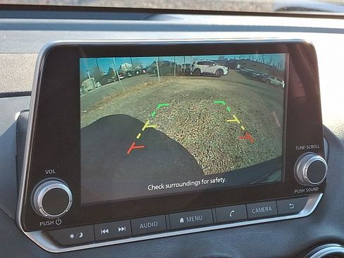 Certified 2024 Nissan Sentra SV image 19