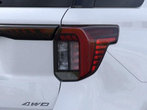 New 2025 Ford Explorer Active w/ Active Comfort Package image 22