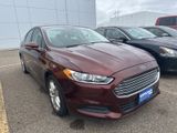 Used 2015 Ford Fusion SE image 3
