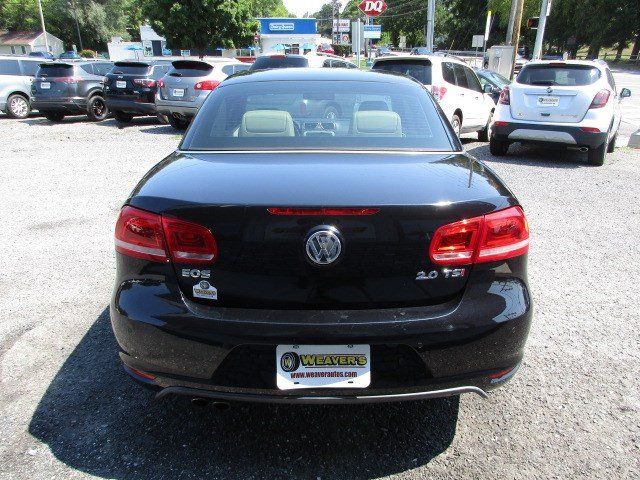Used 2015 Volkswagen Eos Executive FWD image 12
