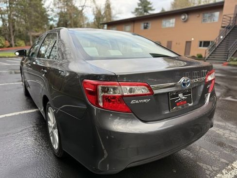 Used 2012 Toyota Camry XLE image 7