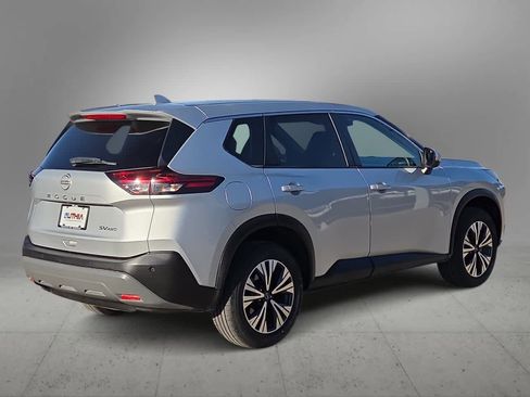 Used 2022 Nissan Rogue SV image 8