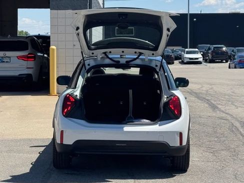 New 2026 MINI Cooper 4-Door Hardtop FWD image 31