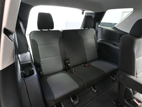 Used 2021 Chevrolet Traverse LT AWD/4WD image 47