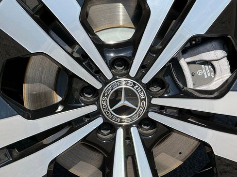 Used 2026 Mercedes-Benz GLB 250 image 20