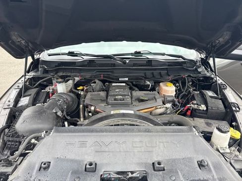 Used 2018 RAM 3500 SLT w/ Luxury Group AWD/4WD image 33