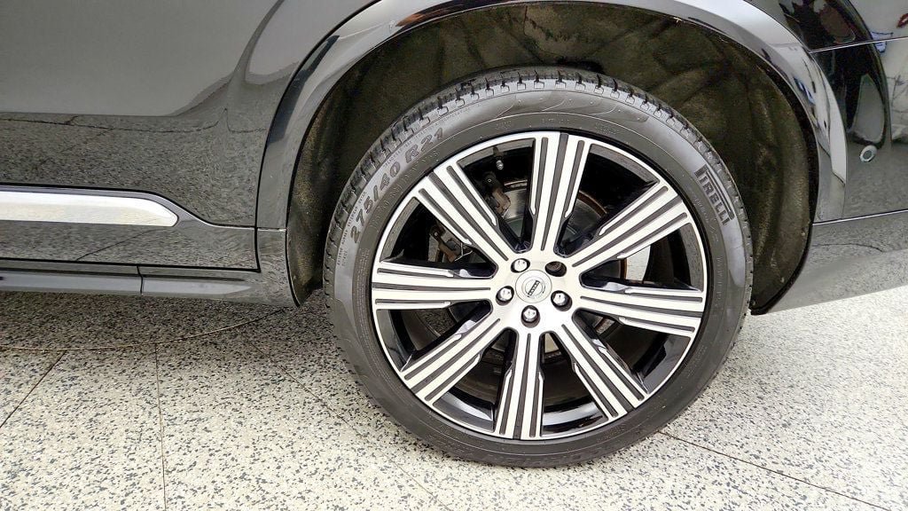Used 2024 Volvo XC90 T8 Ultimate w/ Lounge Package AWD/4WD image 9