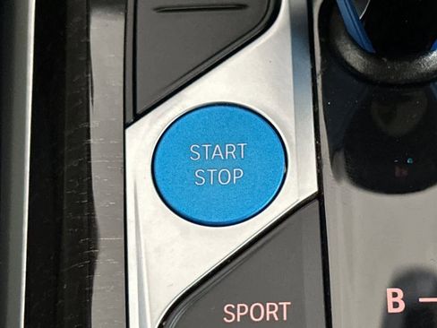 Used 2023 BMW i4 eDrive35 w/ Premium Package image 22