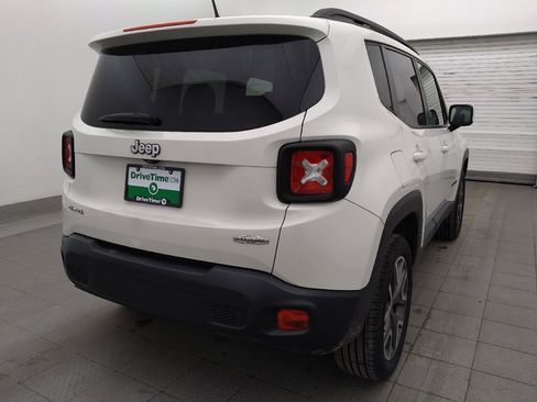 Used 2016 Jeep Renegade Latitude w/ Cold Weather Group AWD/4WD image 9