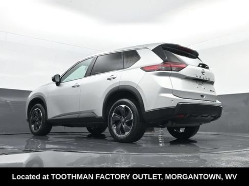 Used 2024 Nissan Rogue SV AWD/4WD image 23