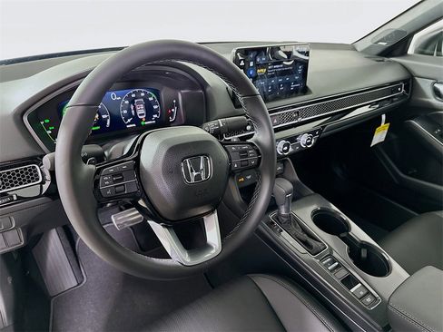 Used 2025 Honda Civic Sport Touring image 10