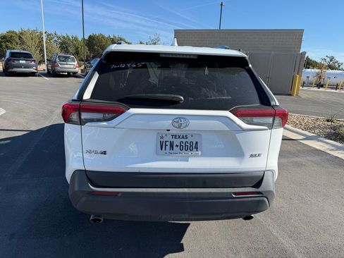 Used 2020 Toyota Highlander Limited image 5