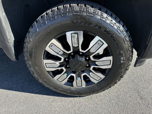 Certified 2024 GMC Sierra 2500 Denali image 13