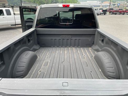 Used 2017 Ford F250 Platinum w/ Platinum Ultimate Package AWD/4WD image 31