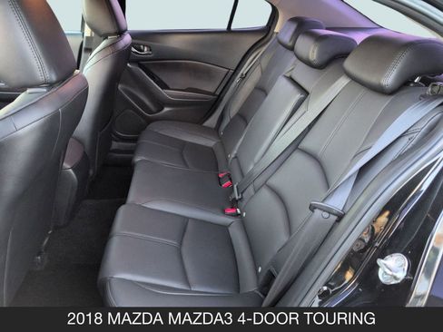 Used 2018 MAZDA MAZDA3 Touring image 16