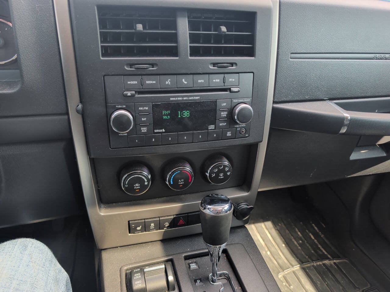 Used 2012 Jeep Liberty Sport AWD/4WD image 20
