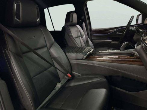 Used 2021 Cadillac Escalade Luxury RWD image 70