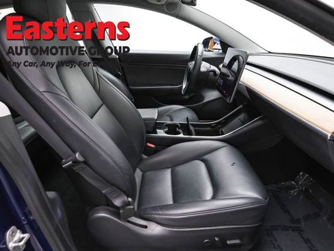 Used 2019 Tesla Model 3 Long Range image 18