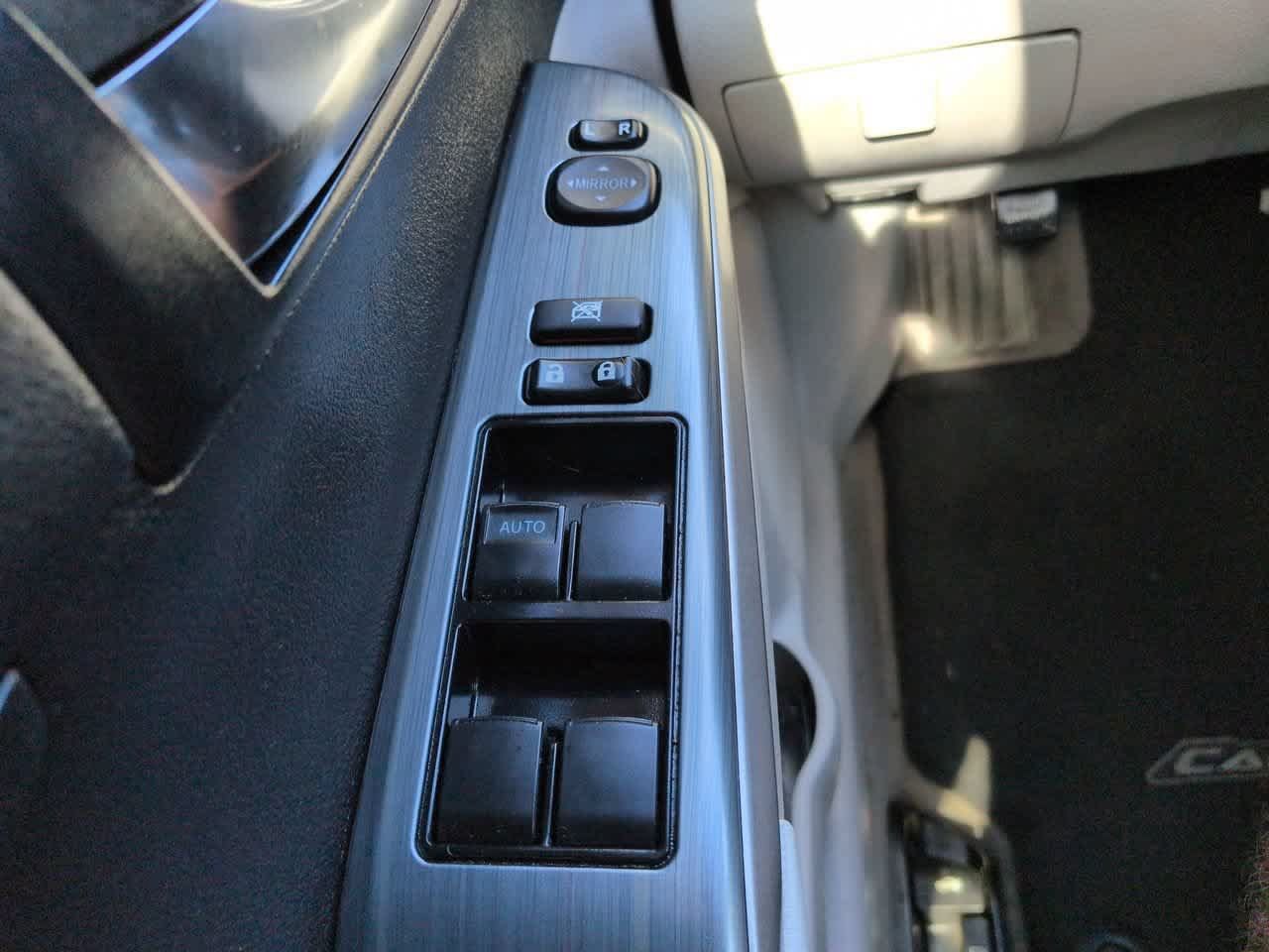 Used 2014 Toyota Camry LE FWD image 21