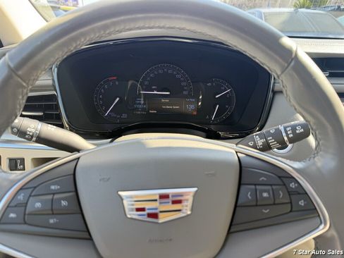 Used 2019 Cadillac XT5 Premium Luxury AWD/4WD image 10