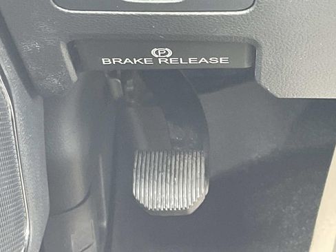 Used 2022 Ford F350 Lariat image 31