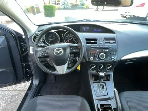 Used 2012 MAZDA MAZDA3 i Touring FWD image 7