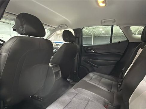 Used 2024 Chevrolet Trax LS image 15