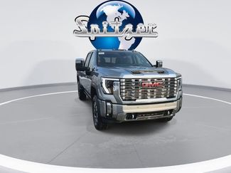New 2026 GMC Sierra 3500 Denali w/ Denali Reserve Package AWD/4WD video 3