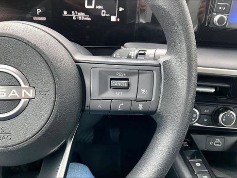 Certified 2025 Nissan Kicks S image 24